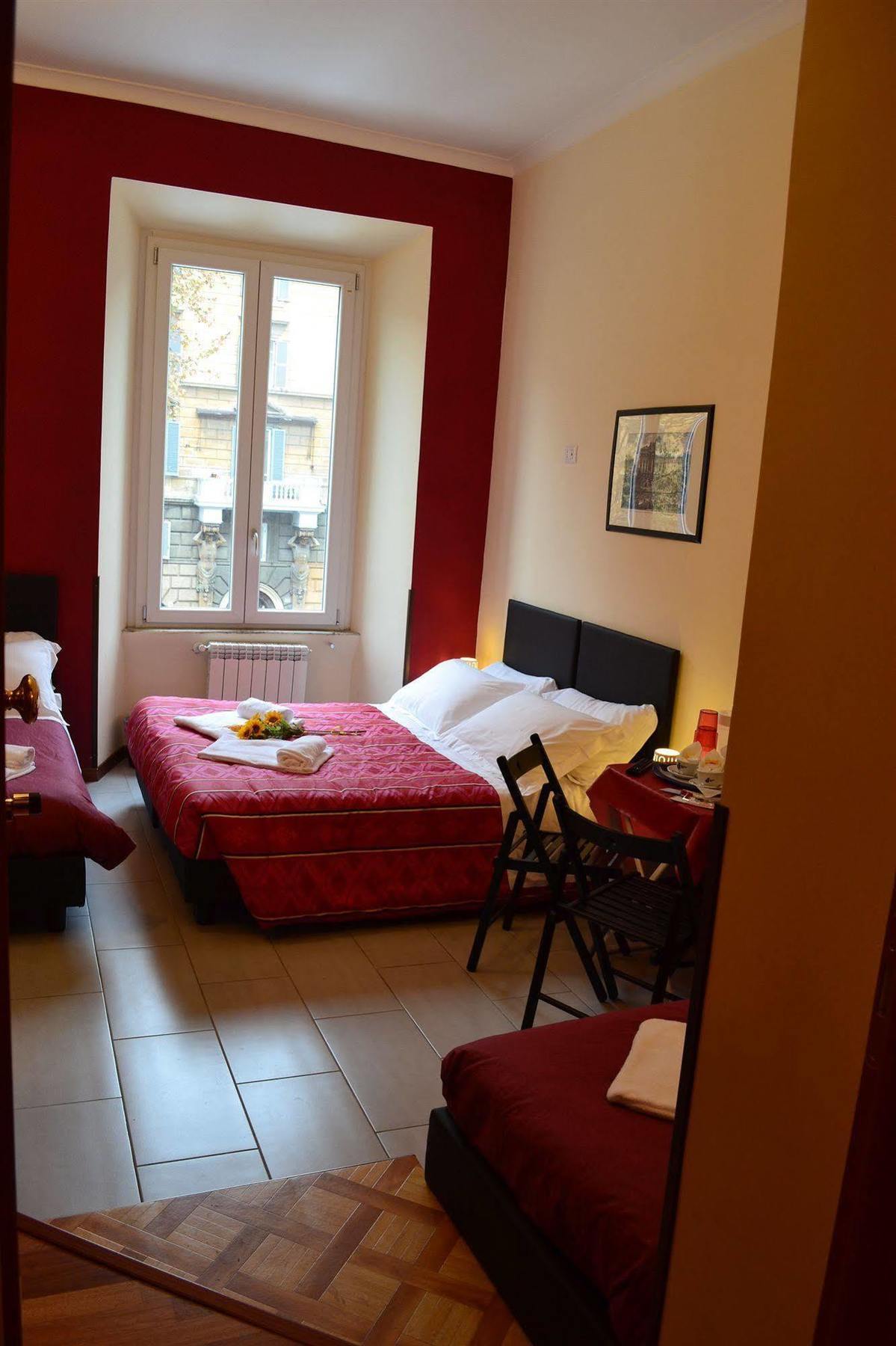 Bed & Breakfast Enjoy Roma